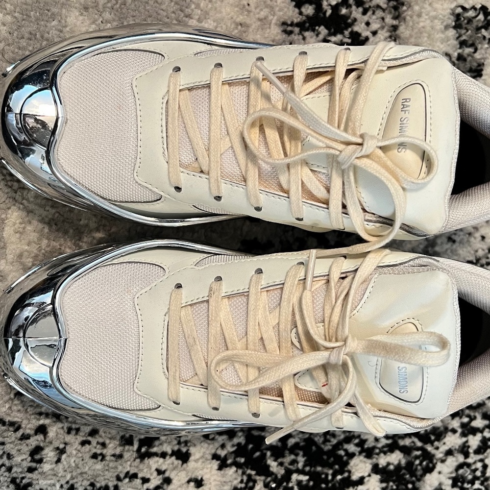 RAF SIMONS X OZWEEGO 'MIRRORED - CREAM WHITE'